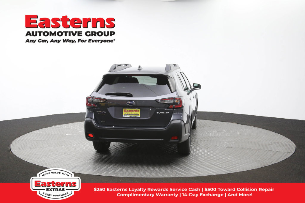 Used 2023 Subaru Outback Premium AWD/4WD image 37