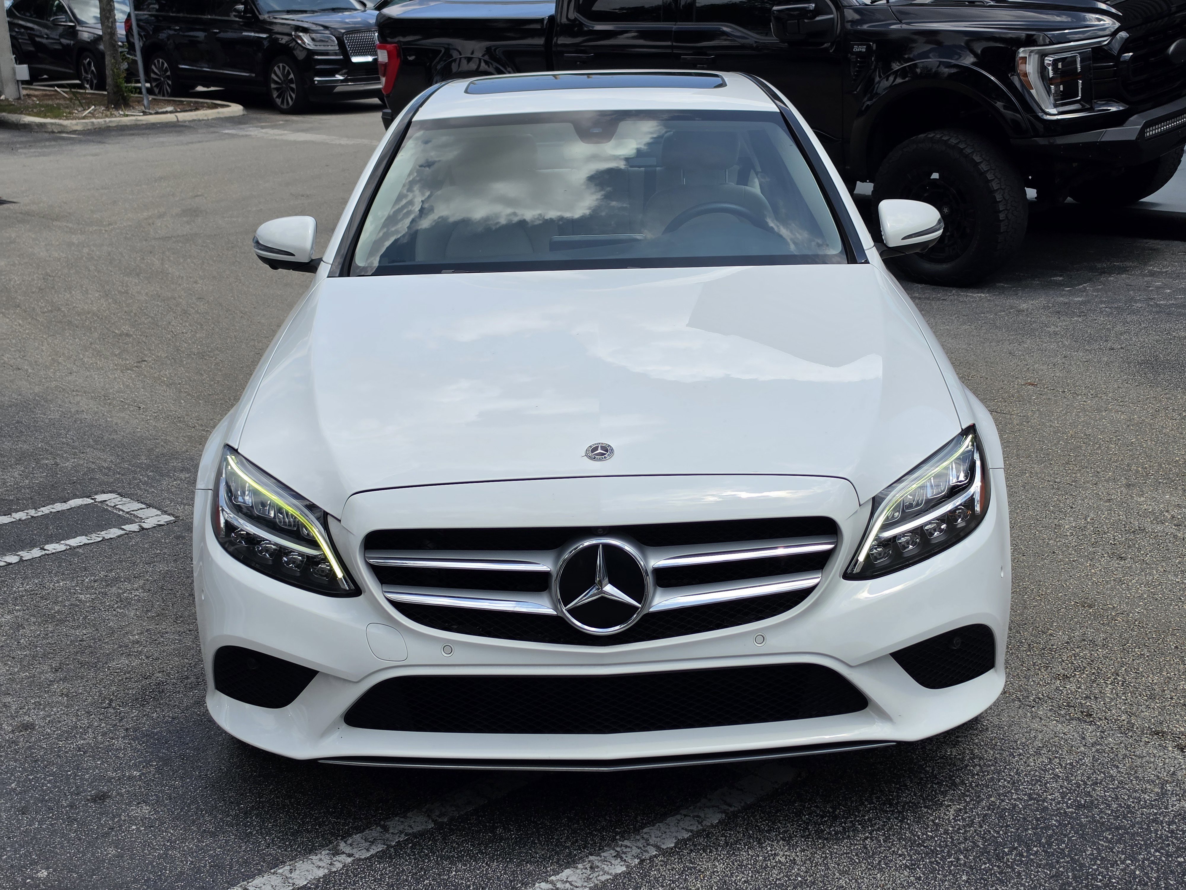 Used 2020 Mercedes-Benz C 300 Sedan image 2