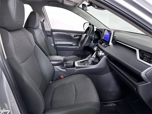 Used 2024 Toyota RAV4 XLE image 29