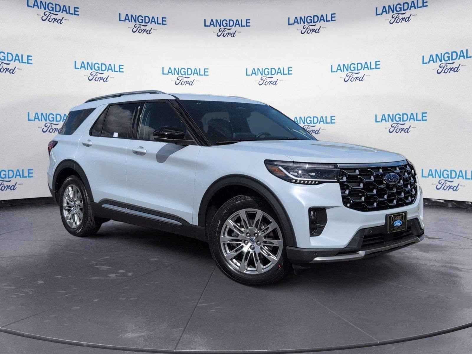 New 2026 Ford Explorer Platinum image 2