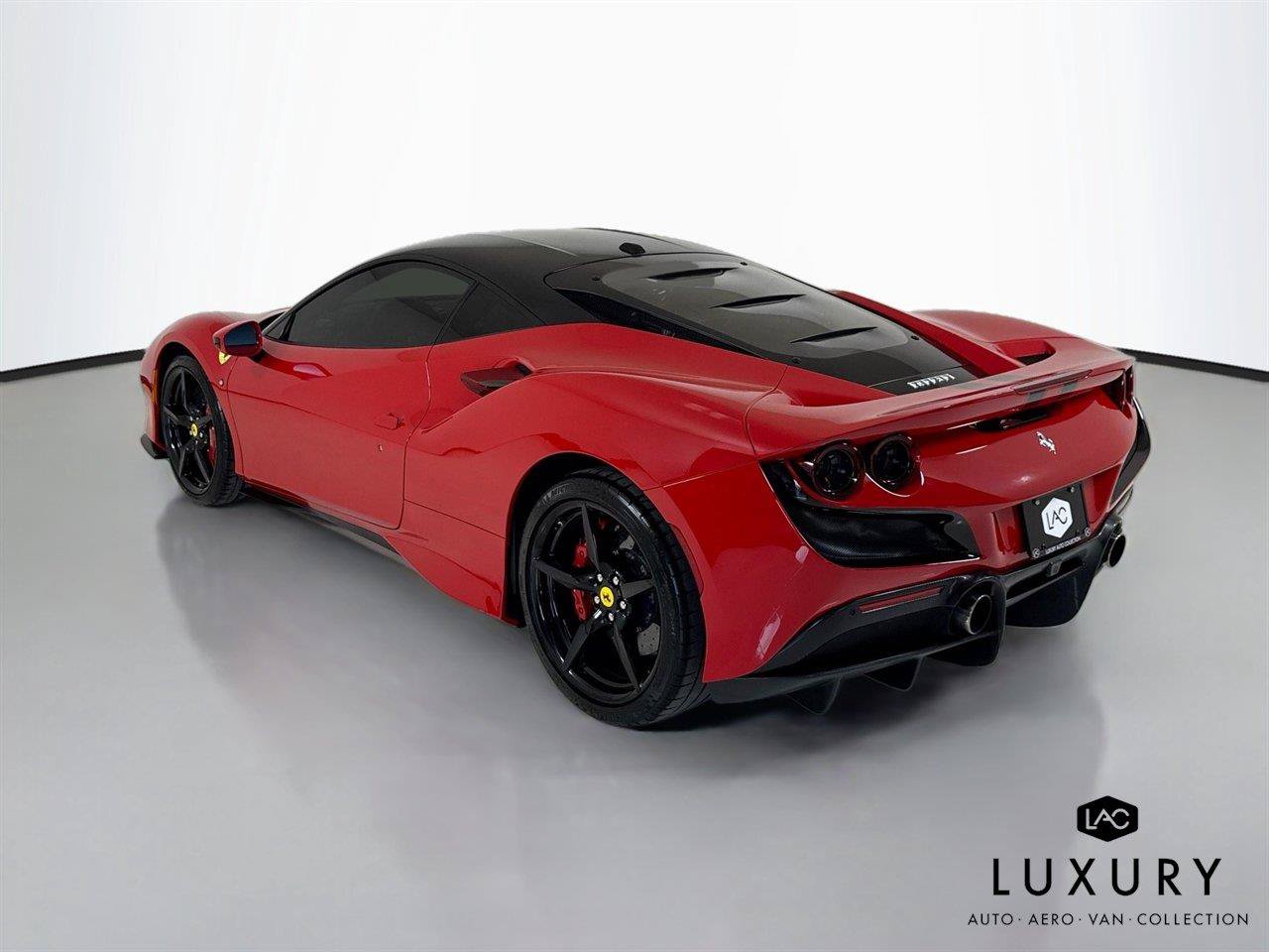 Used 2021 Ferrari F8 Tributo RWD image 8