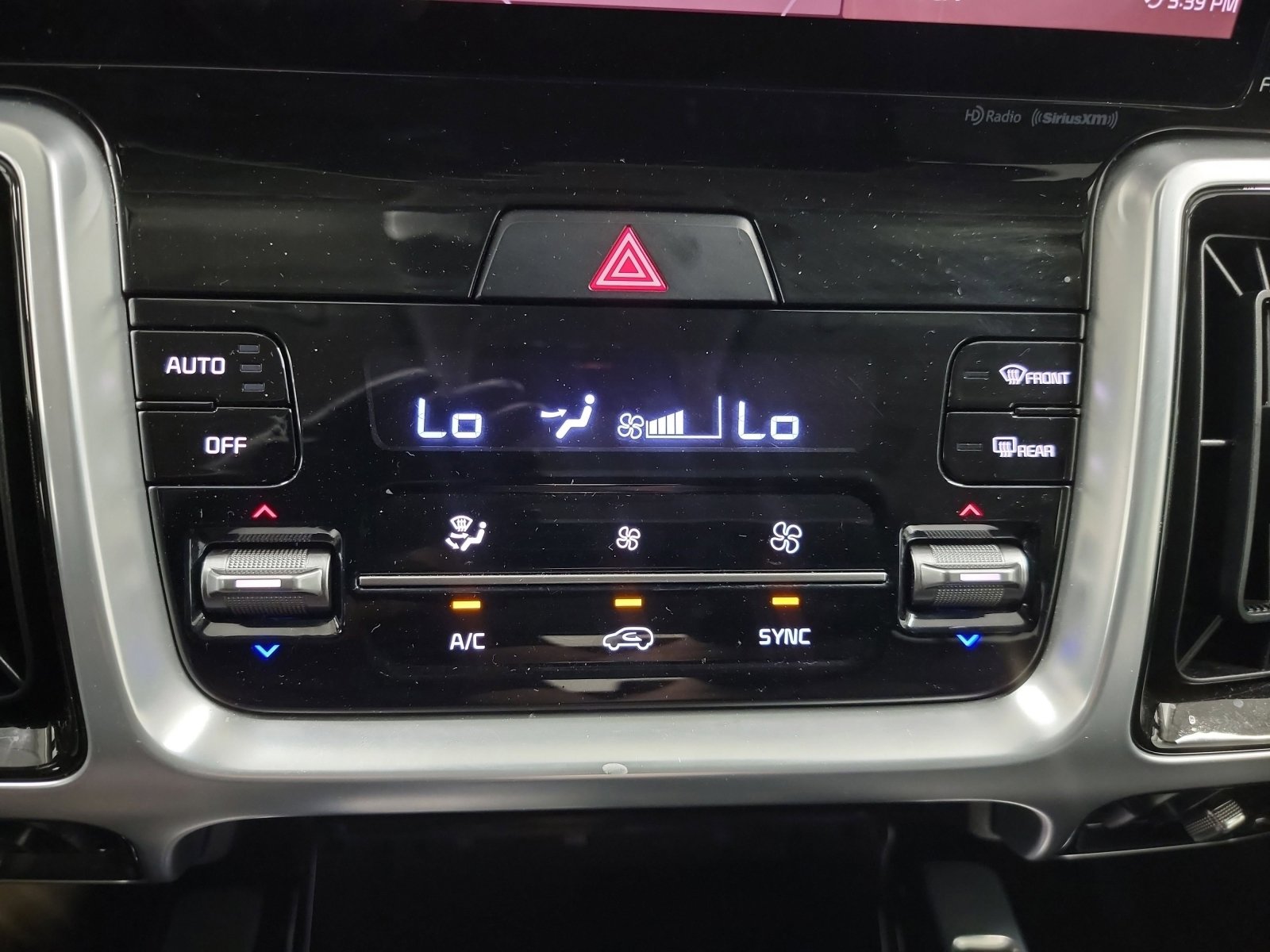 Used 2021 Kia Sorento SX image 21