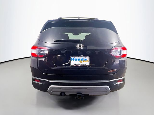 Used 2025 Honda Pilot TrailSport image 25
