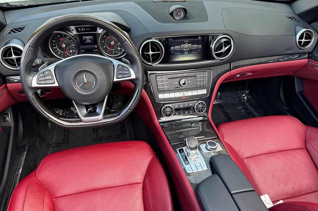 Used 2020 Mercedes-Benz SL 550 image 4