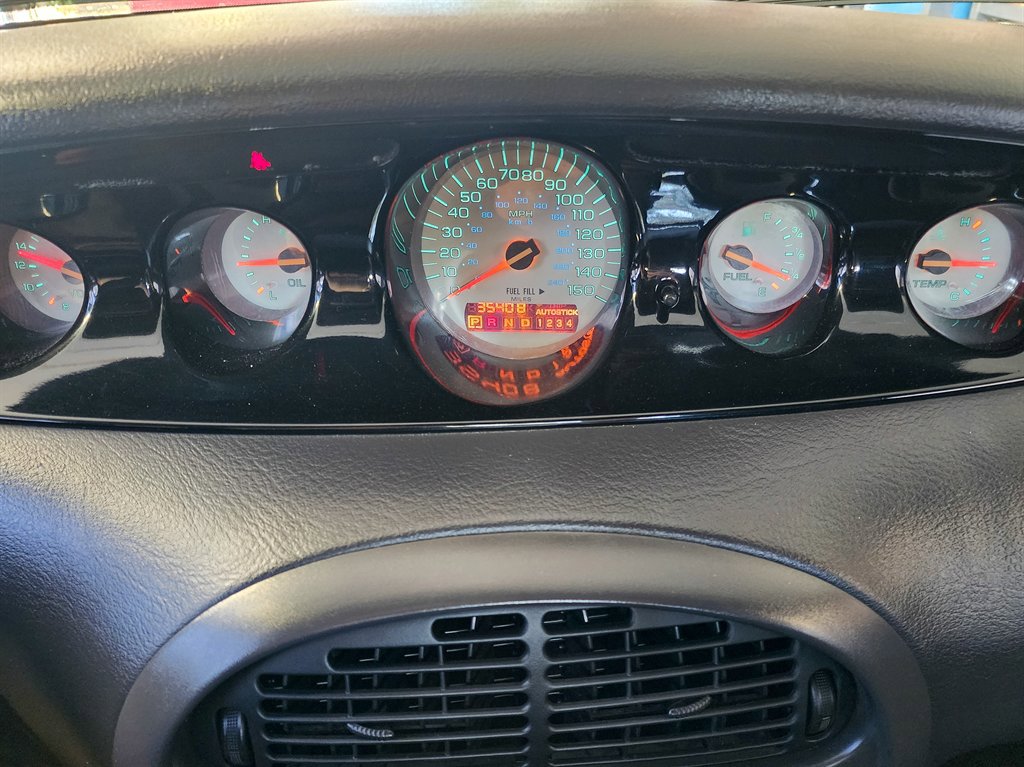 Used 2000 Plymouth Prowler image 25