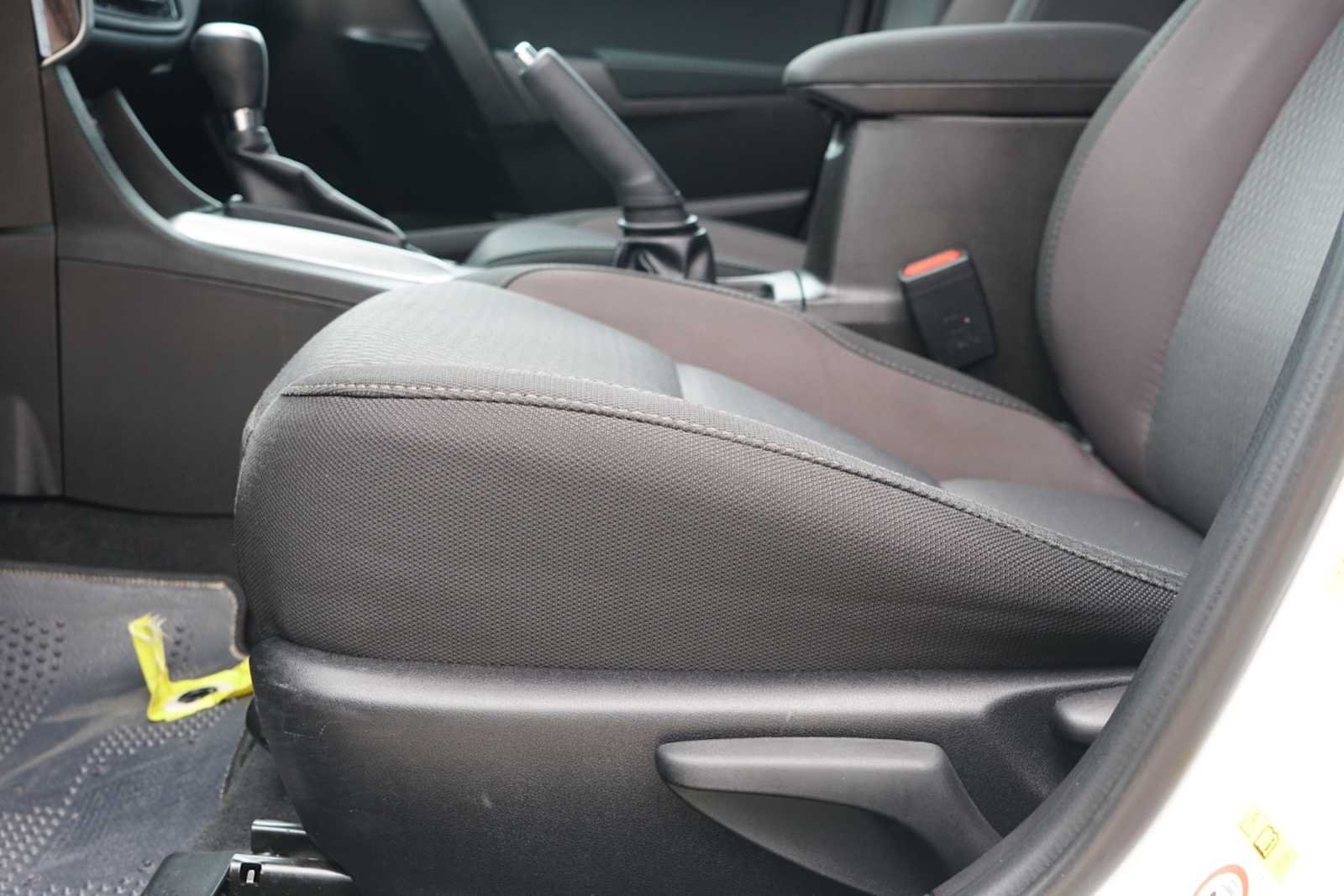 Used 2017 Toyota Corolla LE FWD image 20