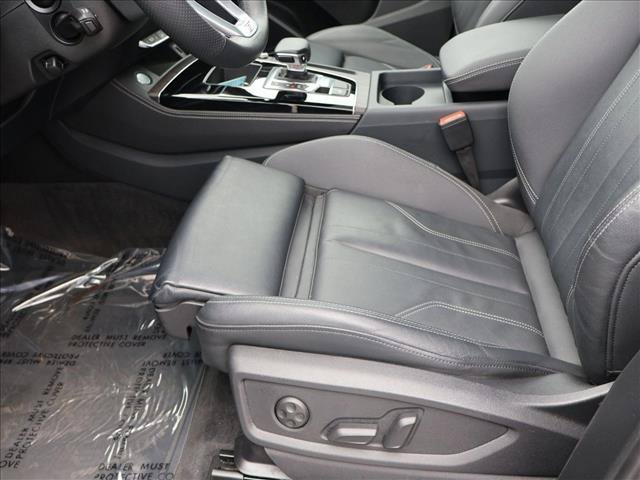 Used 2024 Audi Q5 e Premium Plus AWD/4WD image 21