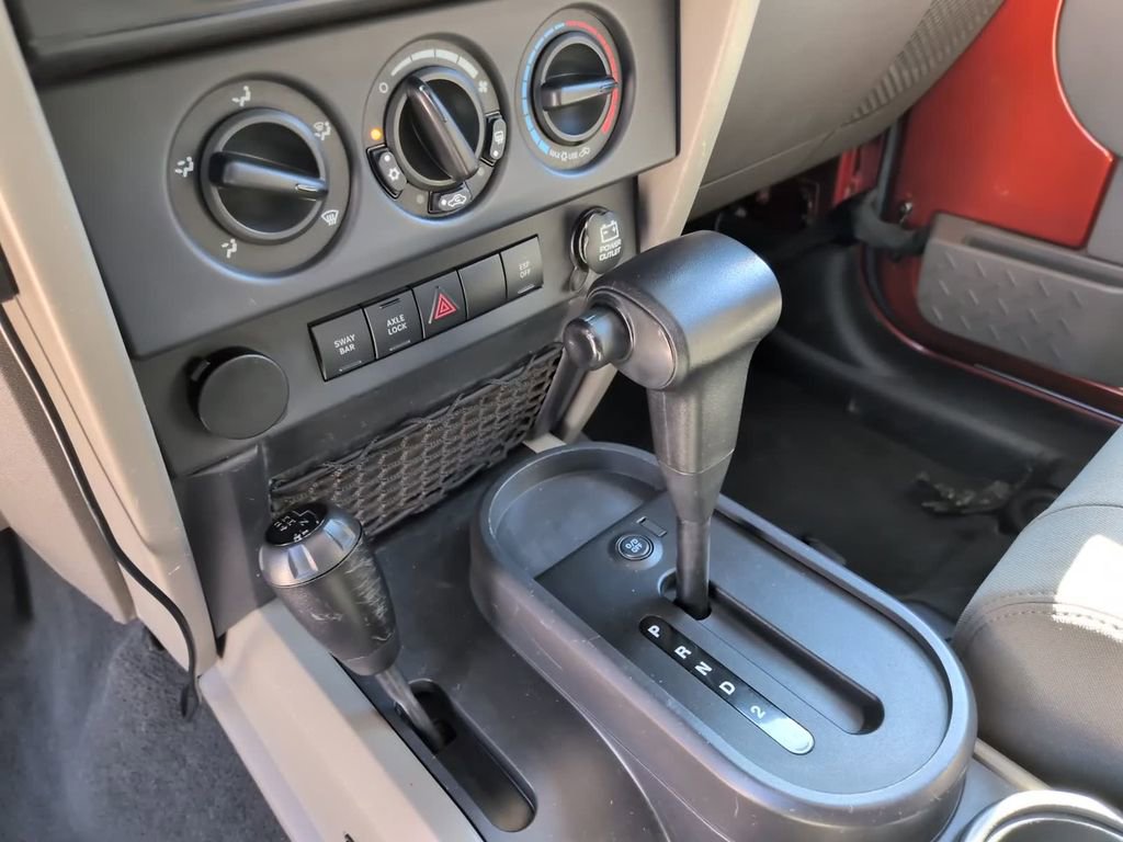 Used 2009 Jeep Wrangler Unlimited Rubicon w/ Trailer Tow Group image 31