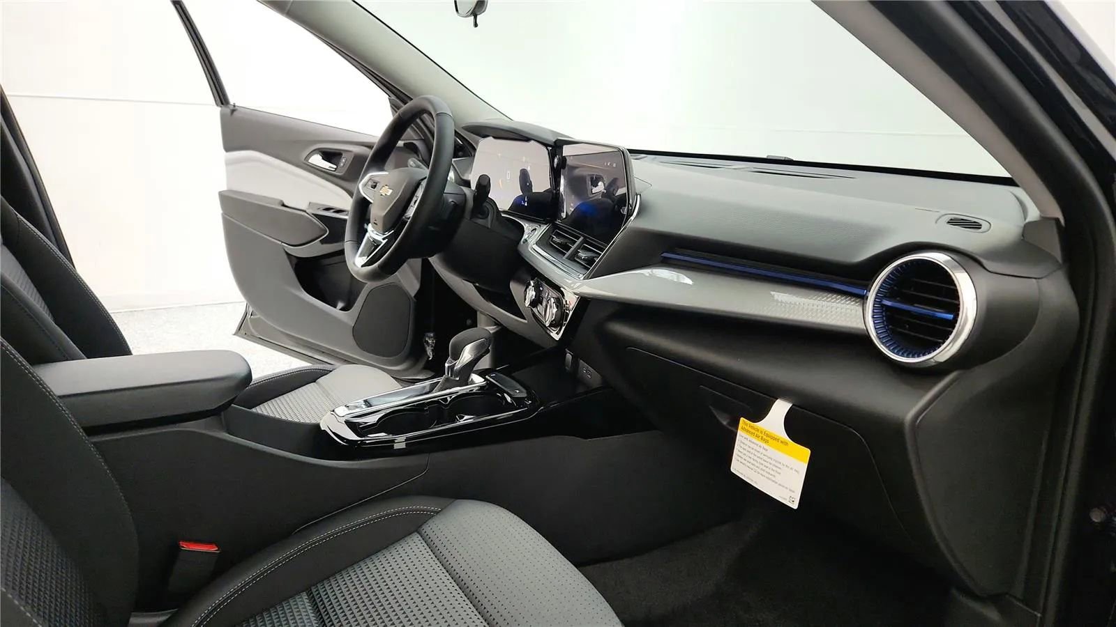 New 2026 Chevrolet Trax LT w/ Driver Confidence Package image 35