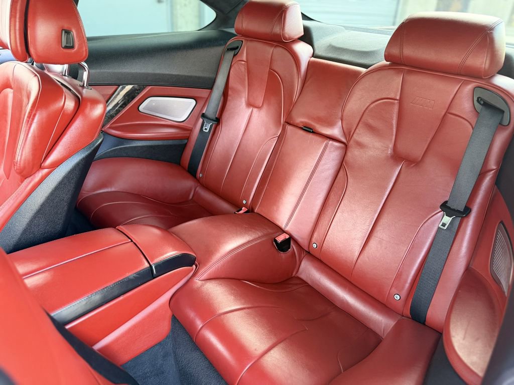 Used 2017 BMW M6 Coupe image 25
