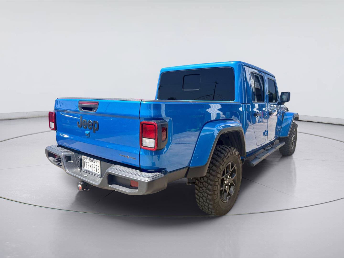 Used 2024 Jeep Gladiator Sport AWD/4WD image 3