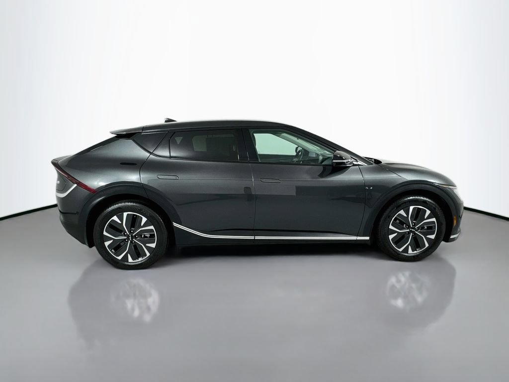 Used 2024 Kia EV6 Light RWD image 7