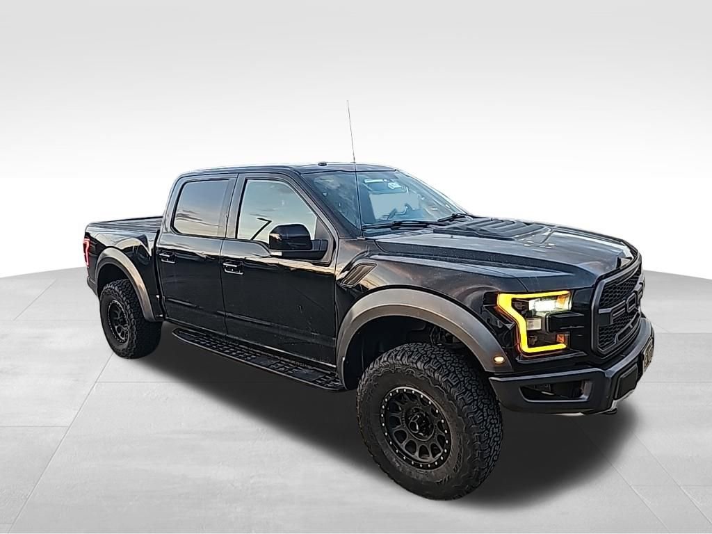 Used 2017 Ford F150 Raptor w/ Equipment Group 802A Luxury image 3