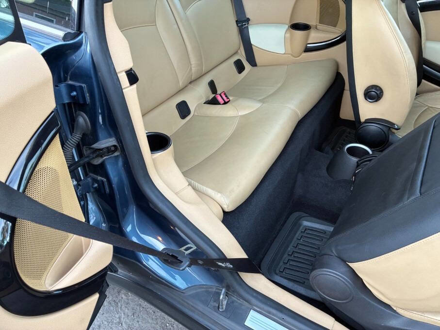 Used 2010 MINI Cooper Clubman Hardtop image 23