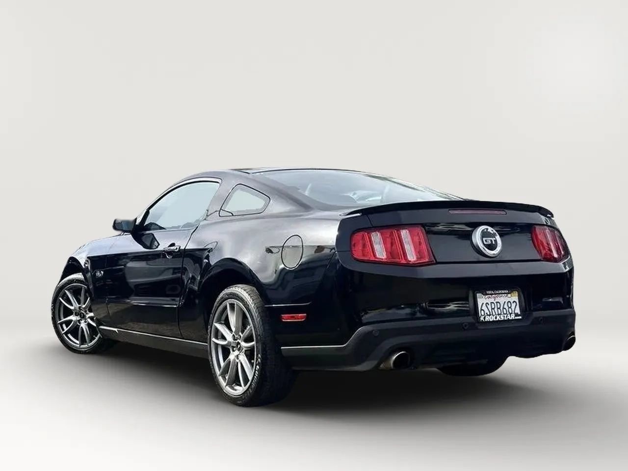 Used 2012 Ford Mustang GT Premium w/ Brembo Brake Pkg RWD image 5