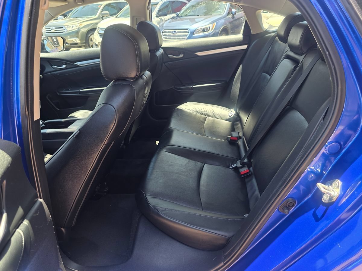 Used 2018 Honda Civic Touring image 22