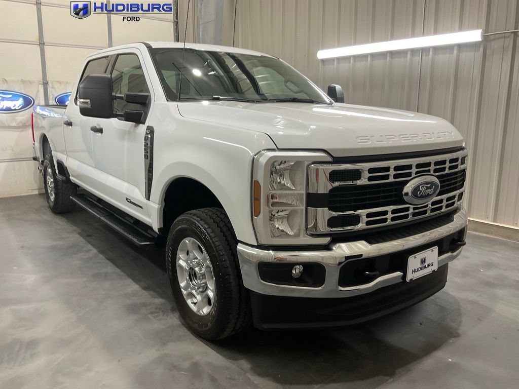 Used 2025 Ford F250 XLT w/ FX4 Off-Road Package AWD/4WD image 1