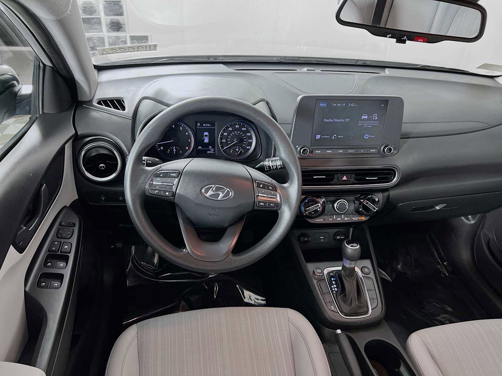 Certified 2023 Hyundai Kona SEL AWD/4WD image 21