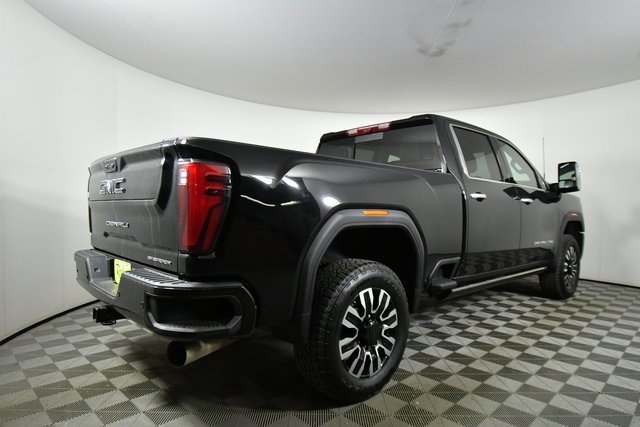 Used 2024 GMC Sierra 3500 Denali Ultimate image 11
