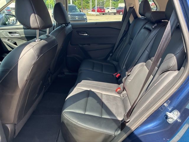 Used 2024 Nissan Rogue SL w/ SL Premium Package FWD image 9