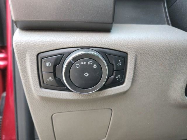 Used 2015 Ford F150 XLT image 25