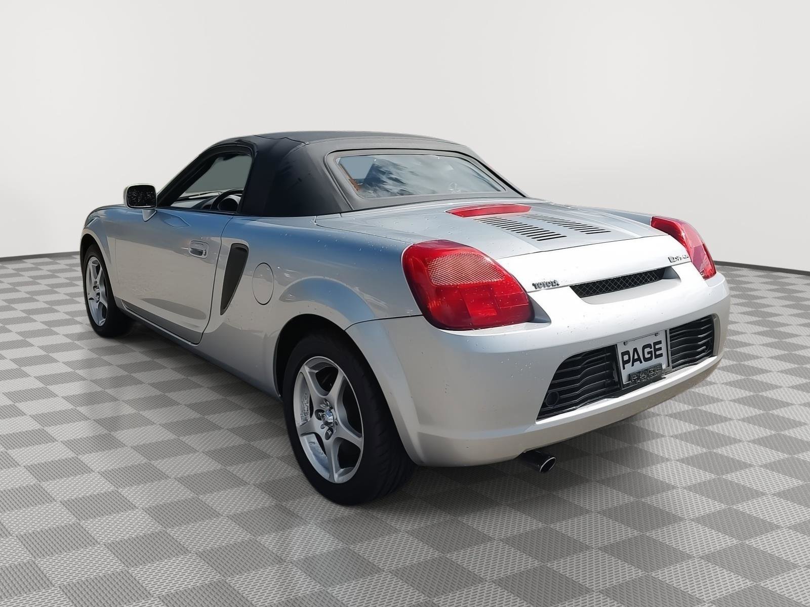 Used 2002 Toyota MR2 RWD image 13