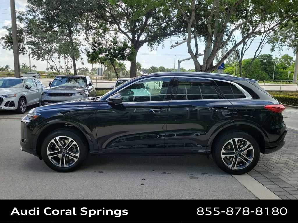 Certified 2025 Audi Q5 Premium w/ Convenience Package AWD/4WD image 5