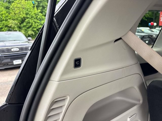 Used 2023 Chrysler Voyager LX FWD image 21