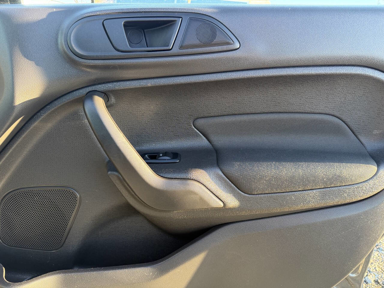 Used 2017 Ford Fiesta SE image 33