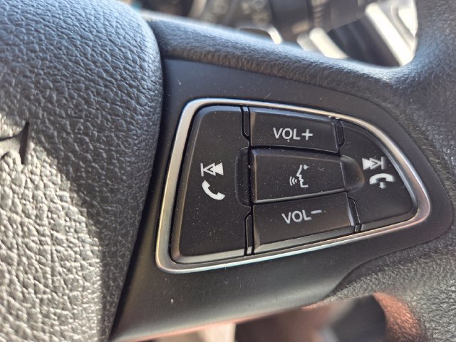 Used 2017 Ford Escape SE FWD image 25