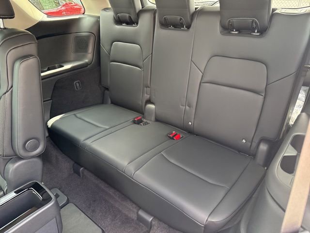 New 2026 Nissan Pathfinder SL w/ SL Premium Package AWD/4WD image 16