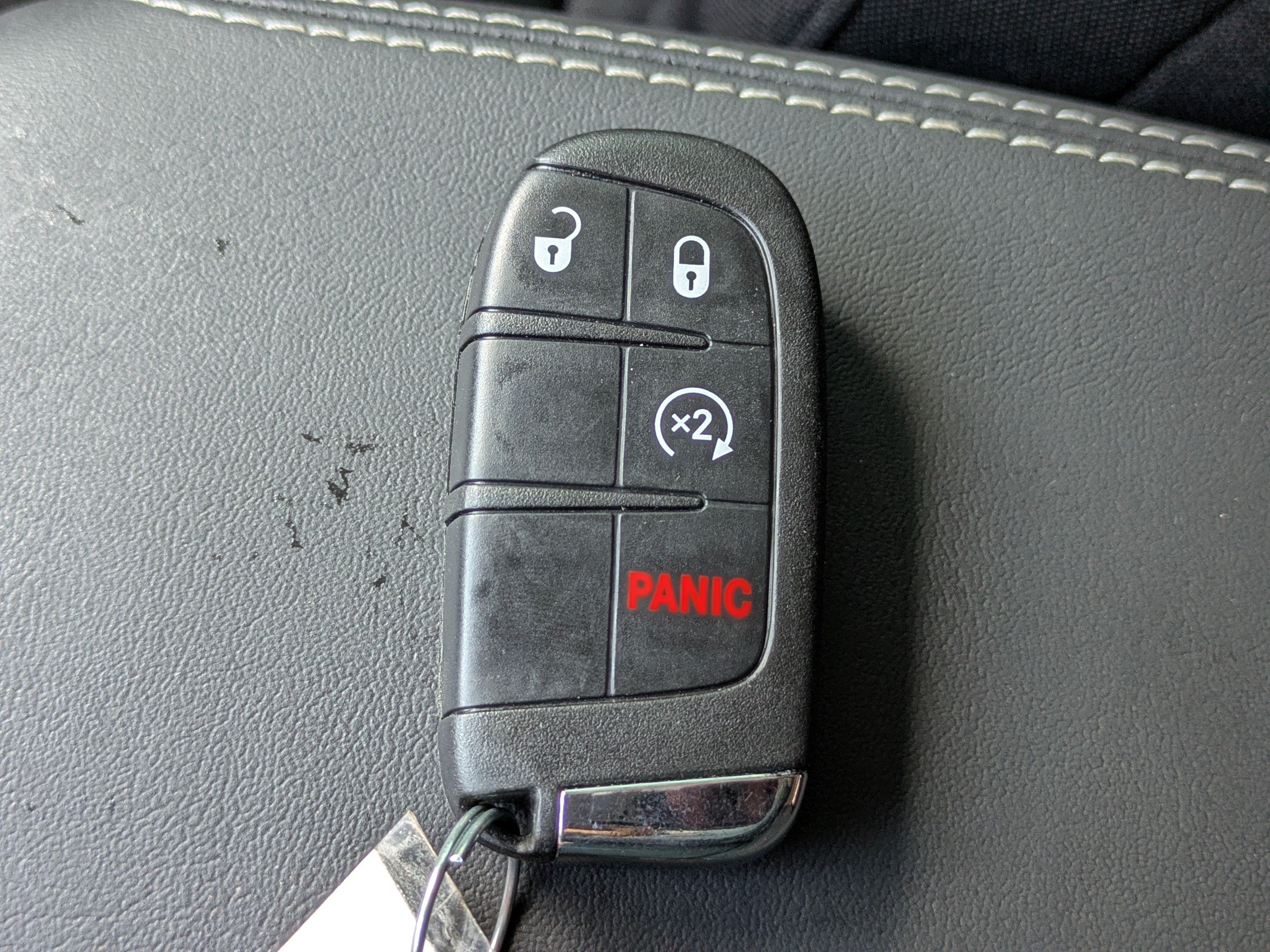 Used 2022 Jeep Renegade Latitude AWD/4WD image 32