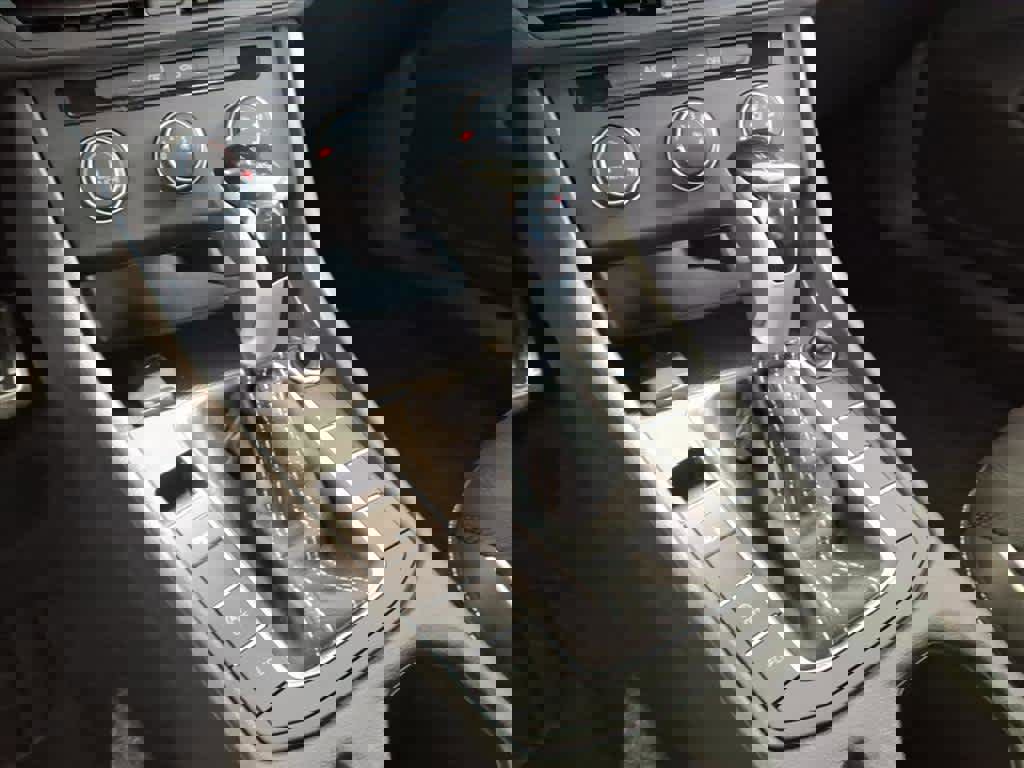 Certified 2023 Volkswagen Jetta Sport image 13