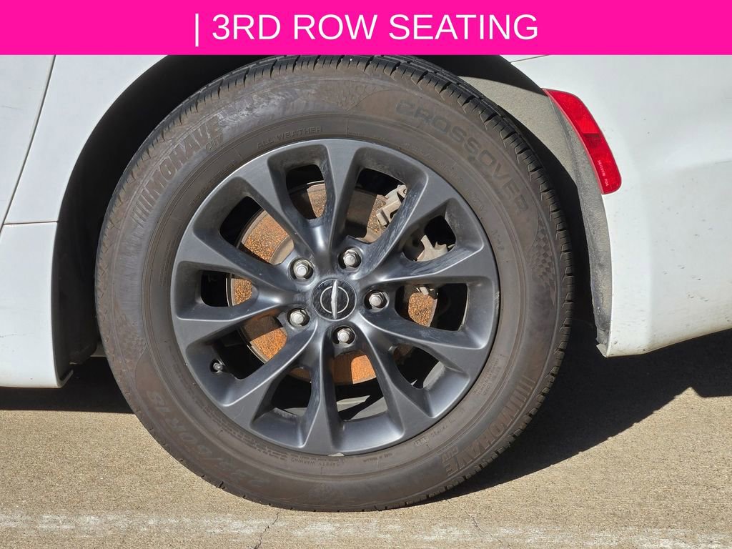 Used 2021 Chrysler Pacifica Touring w/ S Appearance Package FWD image 8