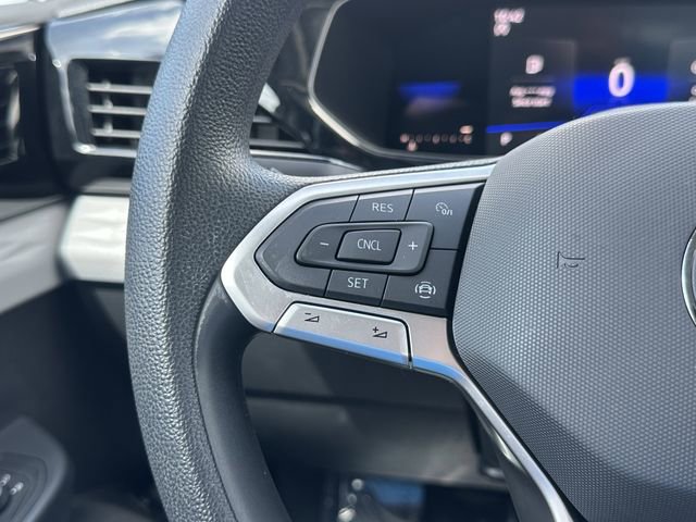 Certified 2022 Volkswagen Taos S FWD image 30