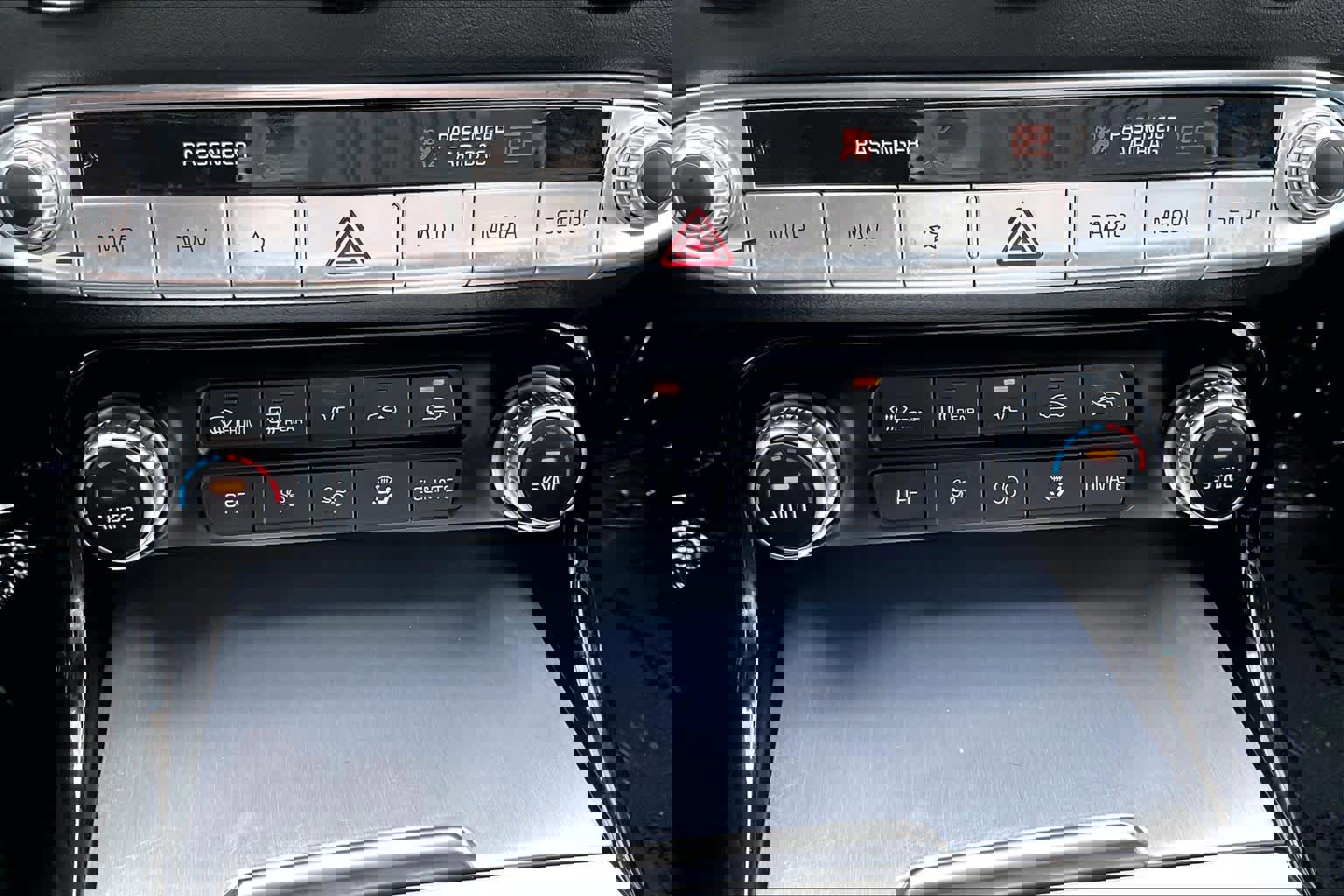 Used 2023 Kia Stinger GT2 image 34