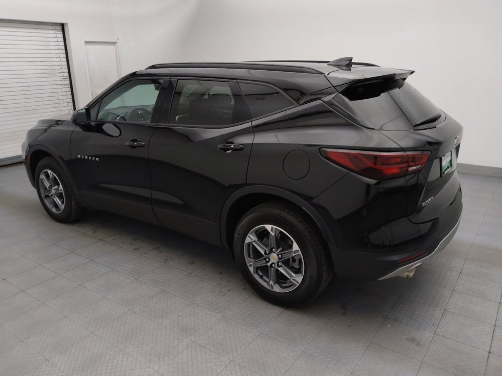 Used 2024 Chevrolet Blazer LT w/ Convenience Package FWD image 3