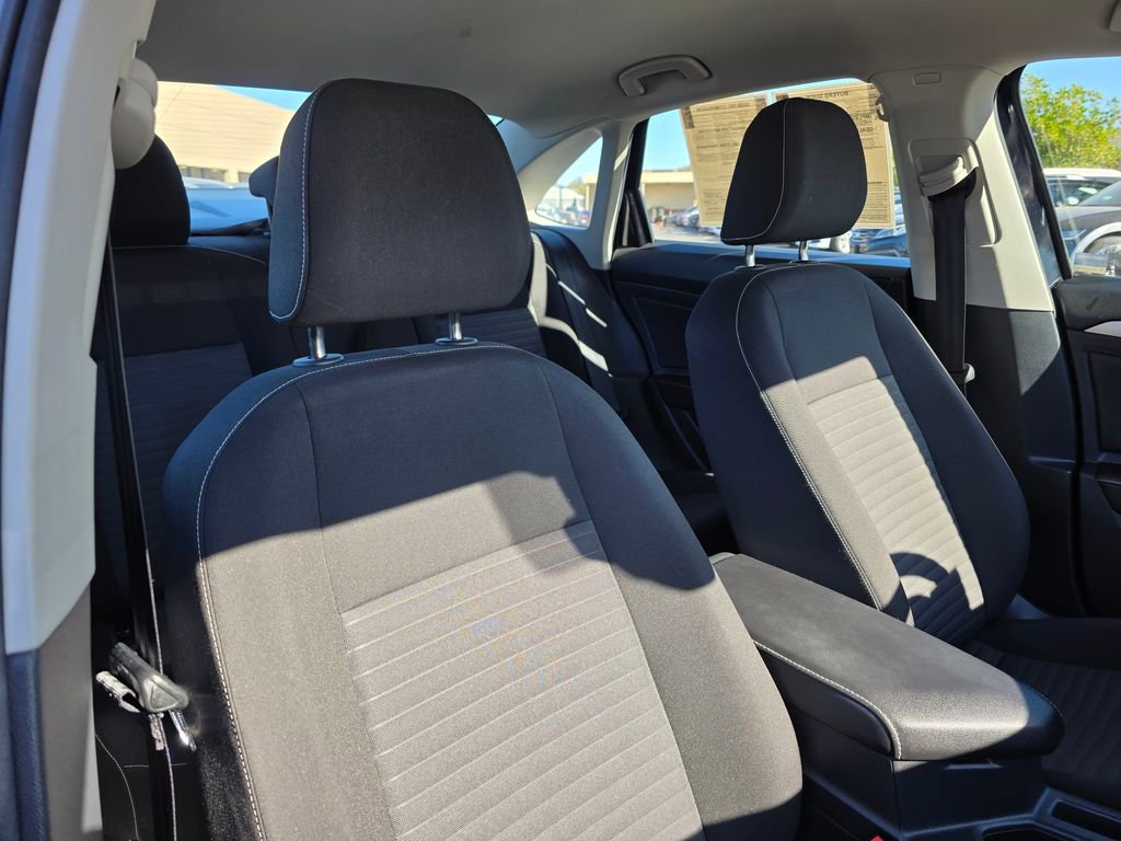 Used 2024 Volkswagen Jetta S image 11