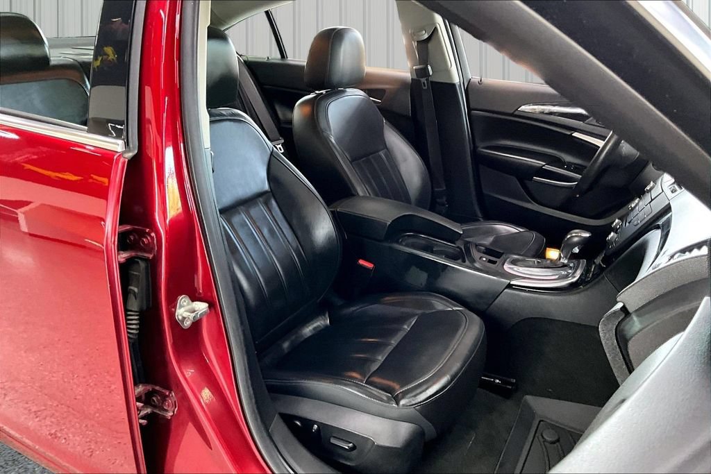 Used 2013 Buick Regal Premium FWD image 28