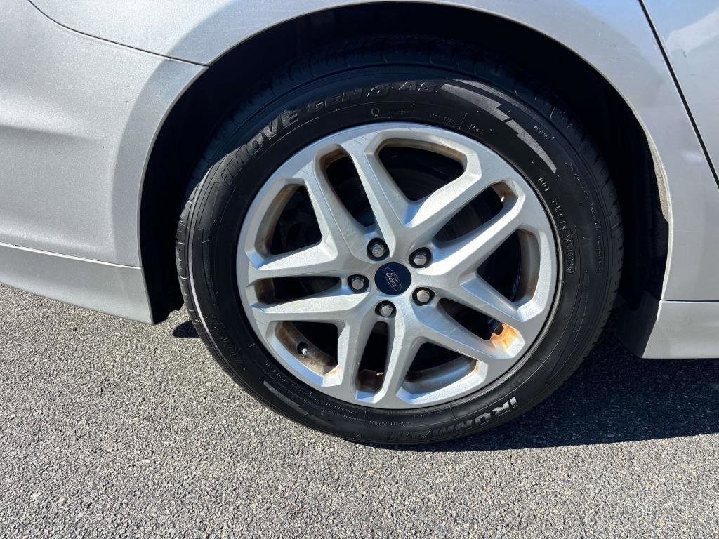 Used 2014 Ford Fusion SE image 31