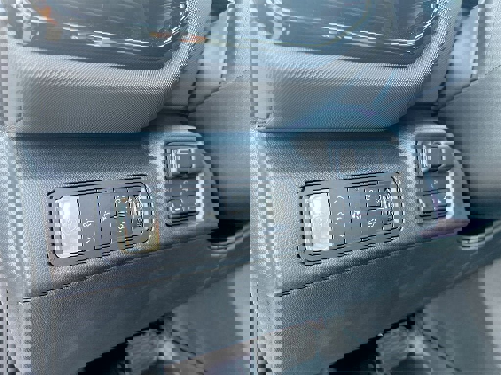 New 2024 Chevrolet Silverado EV RST image 15