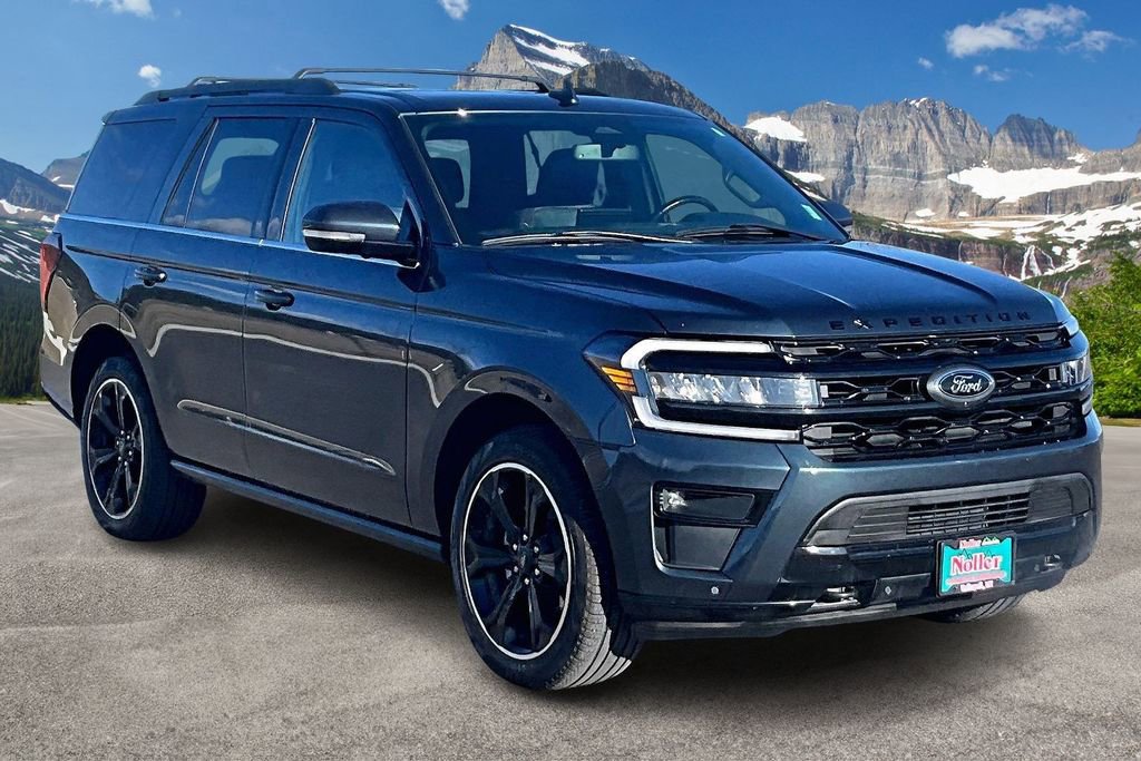 Used 2022 Ford Expedition Limited image 12