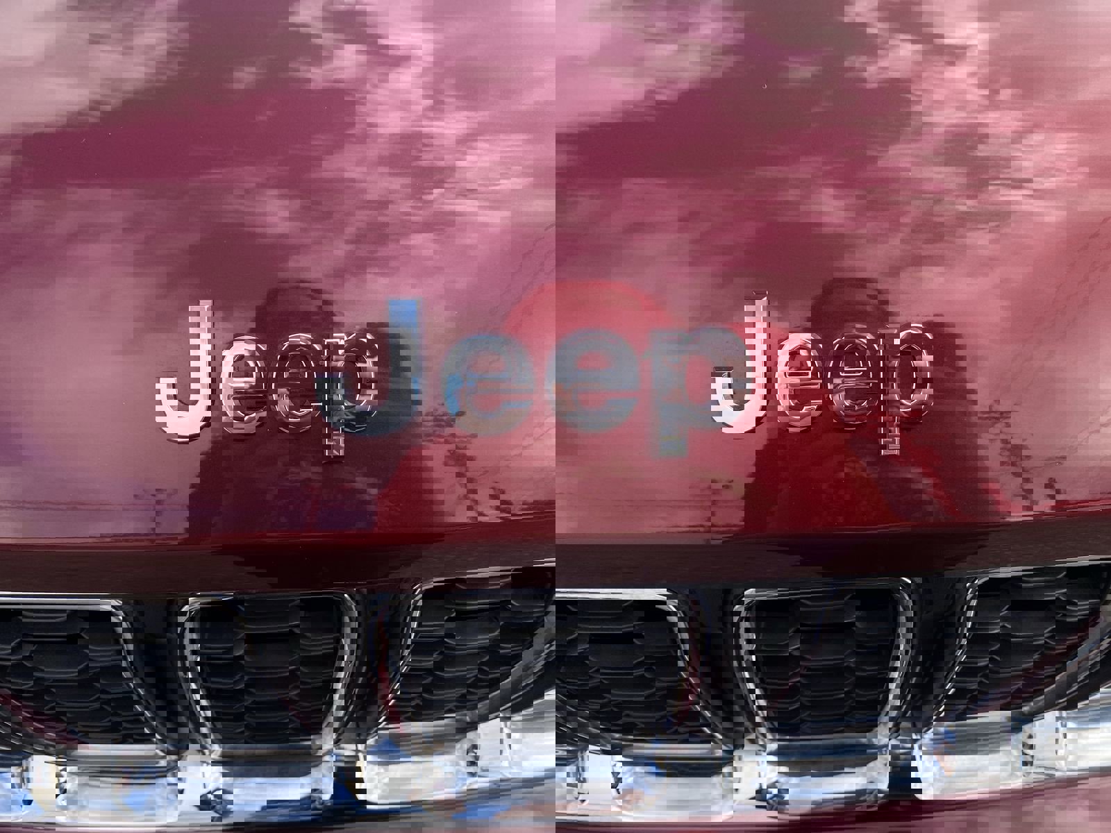 Used 2023 Jeep Grand Cherokee Laredo image 82