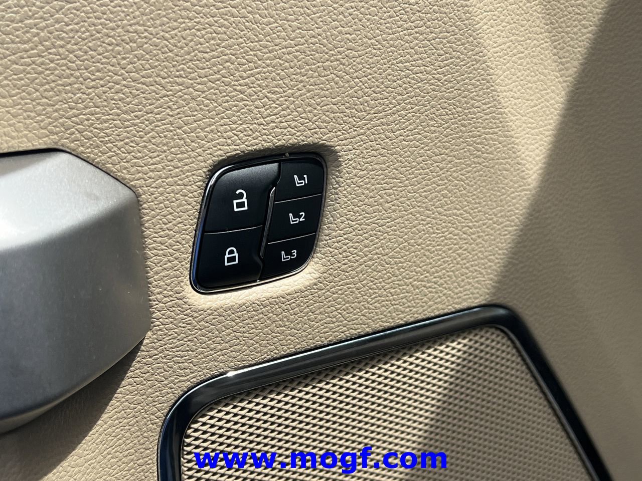 Used 2020 Ford F350 Lariat w/ Lariat Ultimate Package image 21