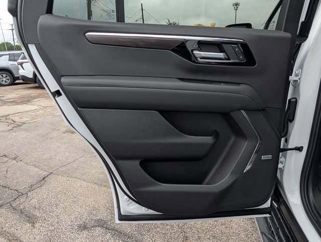 New 2026 Chevrolet Tahoe LT w/ Comfort Package AWD/4WD image 9