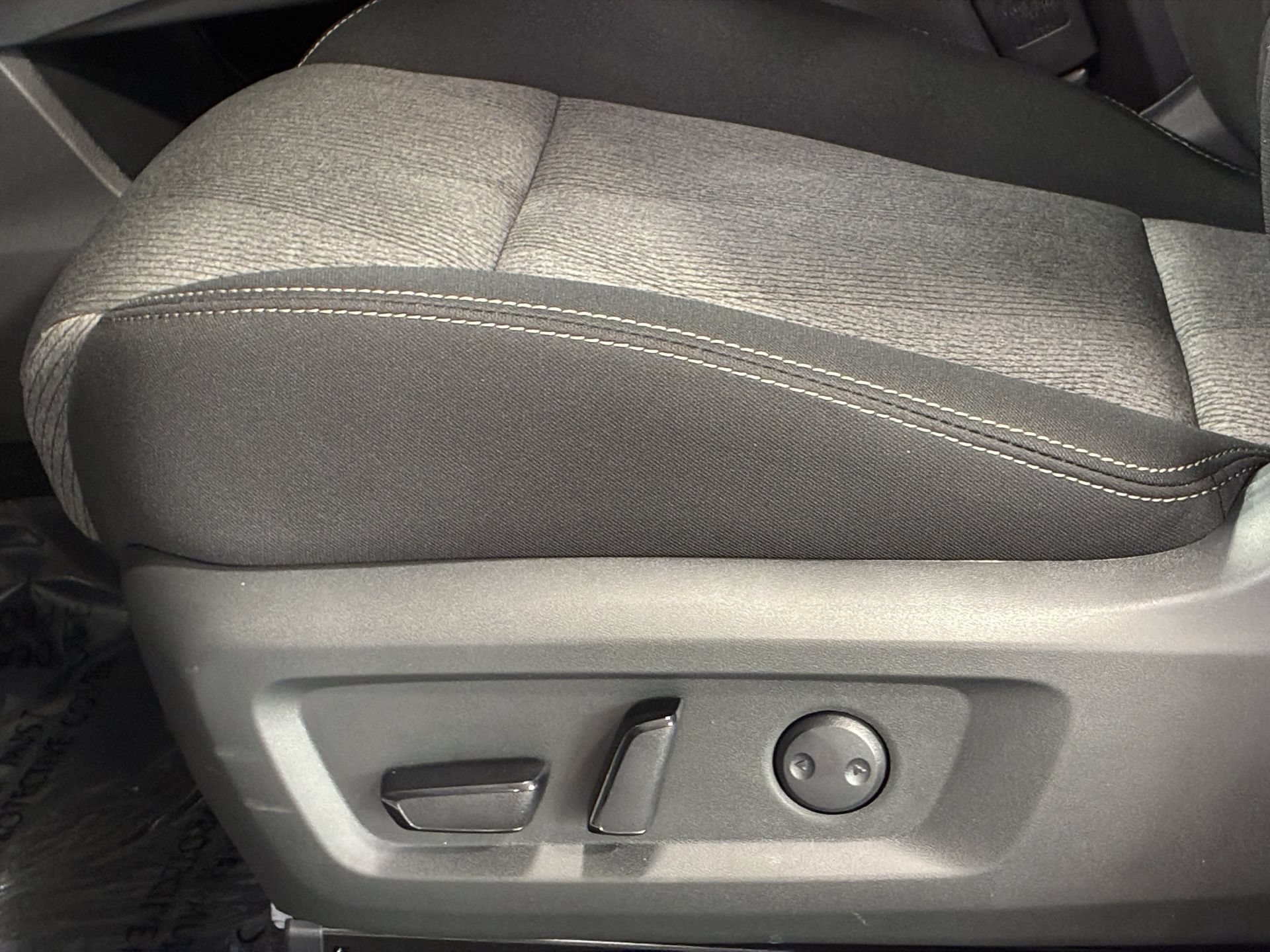 New 2026 Nissan Rogue SV w/ Cold Weather Package AWD/4WD image 28