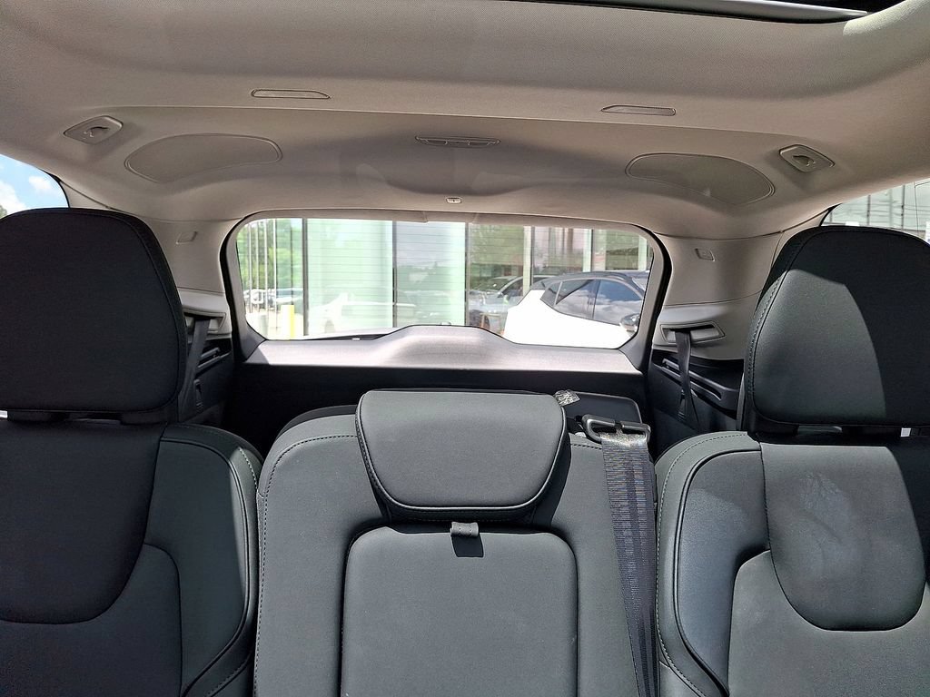 Certified 2026 Volvo XC90 B6 Plus AWD/4WD image 13