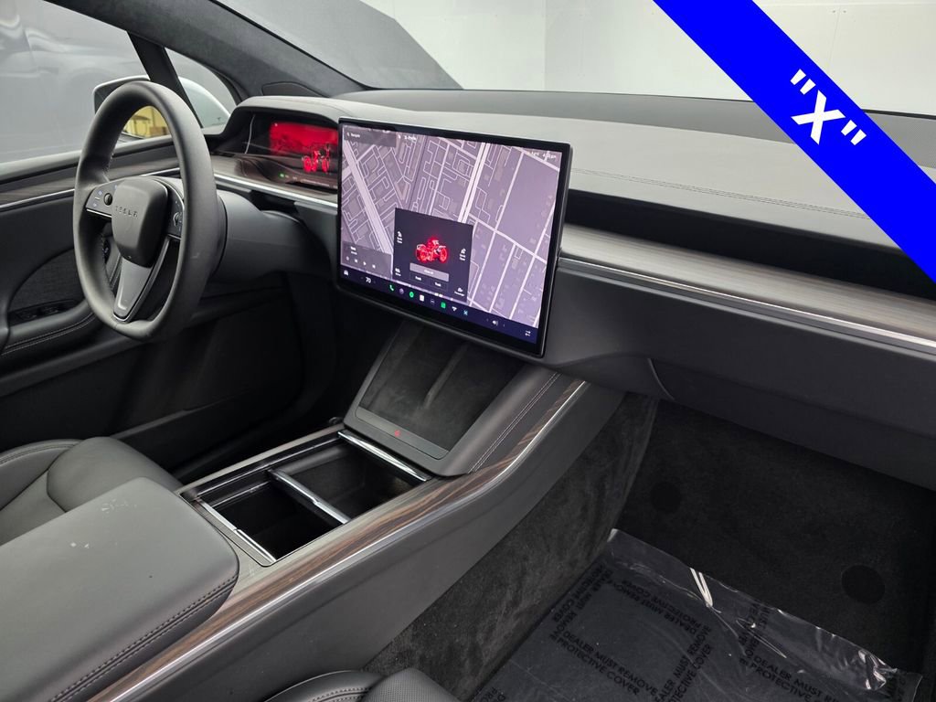 Used 2024 Tesla Model X image 28
