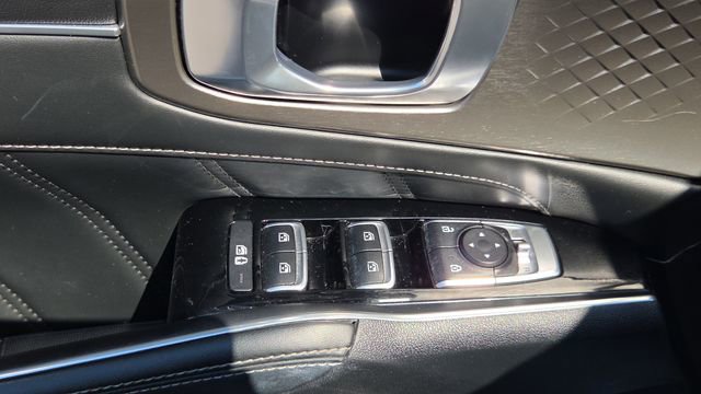 Used 2021 Kia Sorento SX image 31