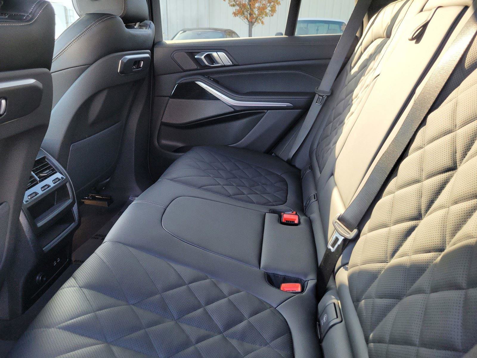 New 2026 BMW X5 xDrive50e w/ M Sport Package AWD/4WD image 13